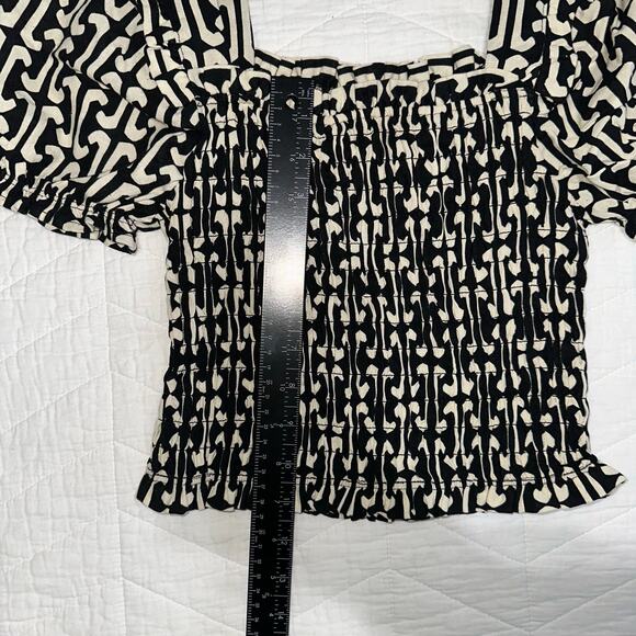 Monteau Linen Blend Smocked Puff Sleeve Crop Top Black Cream Size Small - Picture 11 of 11